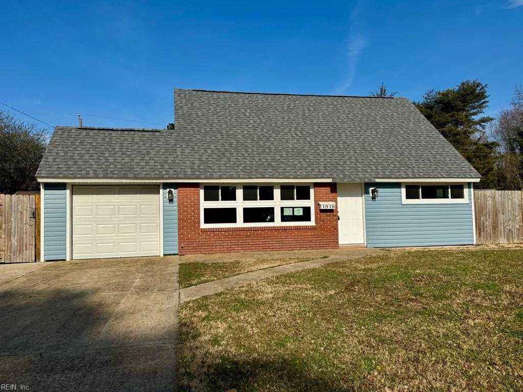 1916 McDowell RD