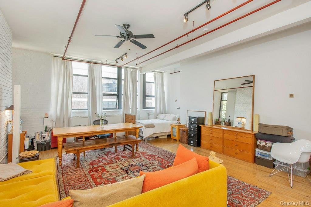 52 Webster Avenue Unit: 32