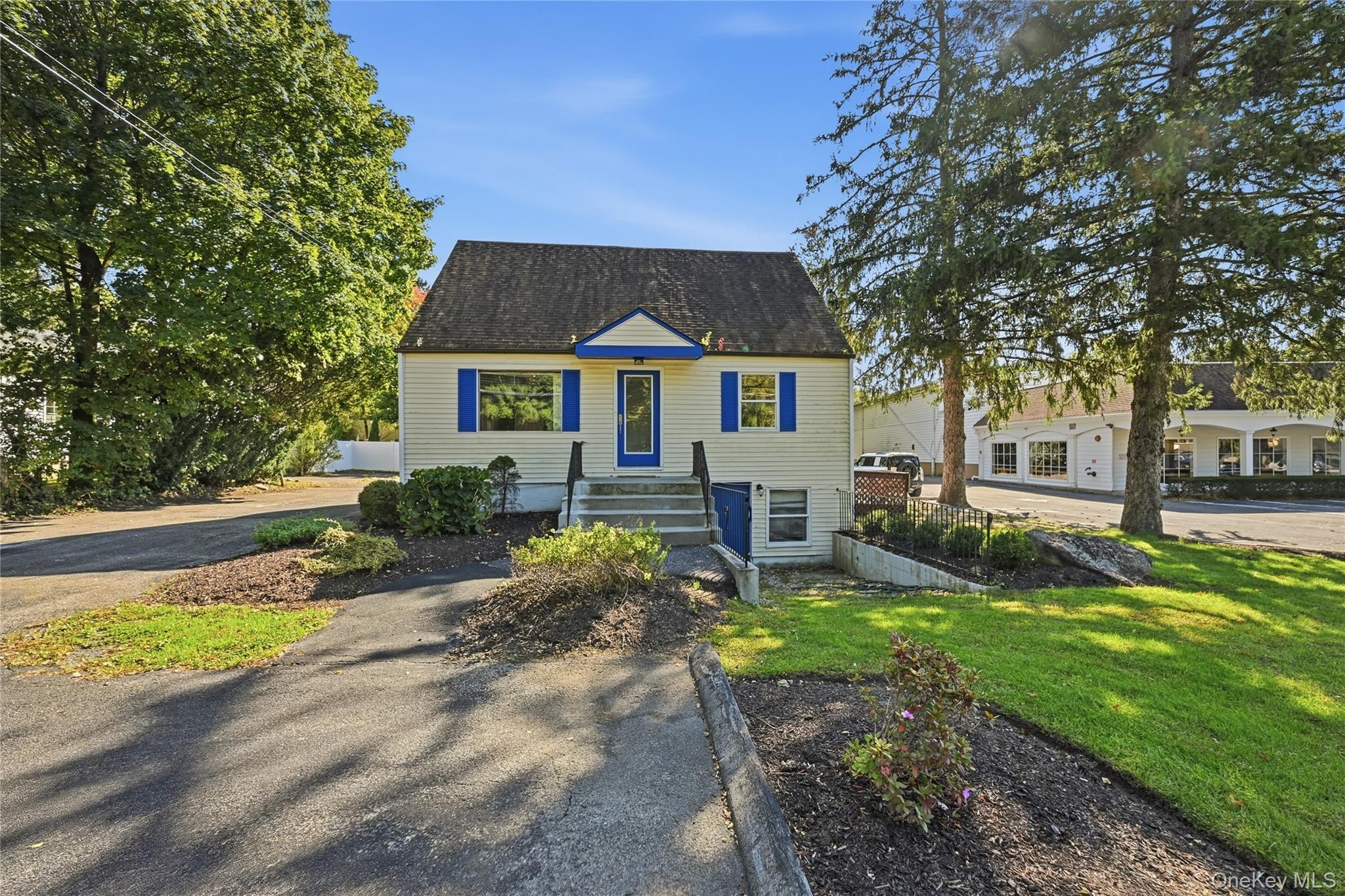2123 crompond rd