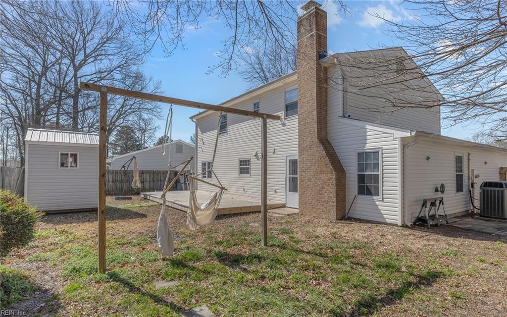 3332 King Richard CT