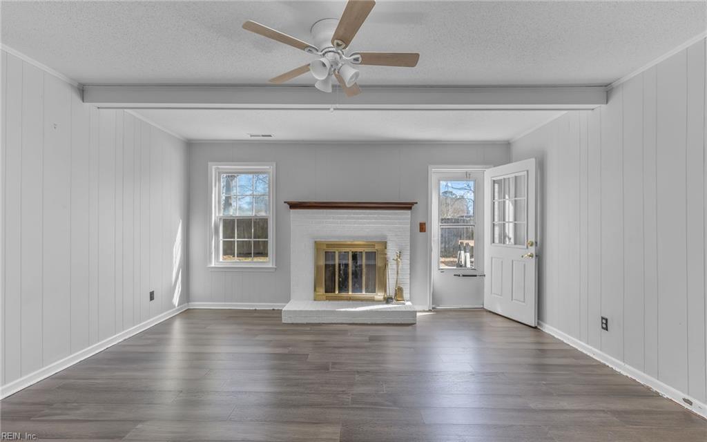 3332 King Richard CT