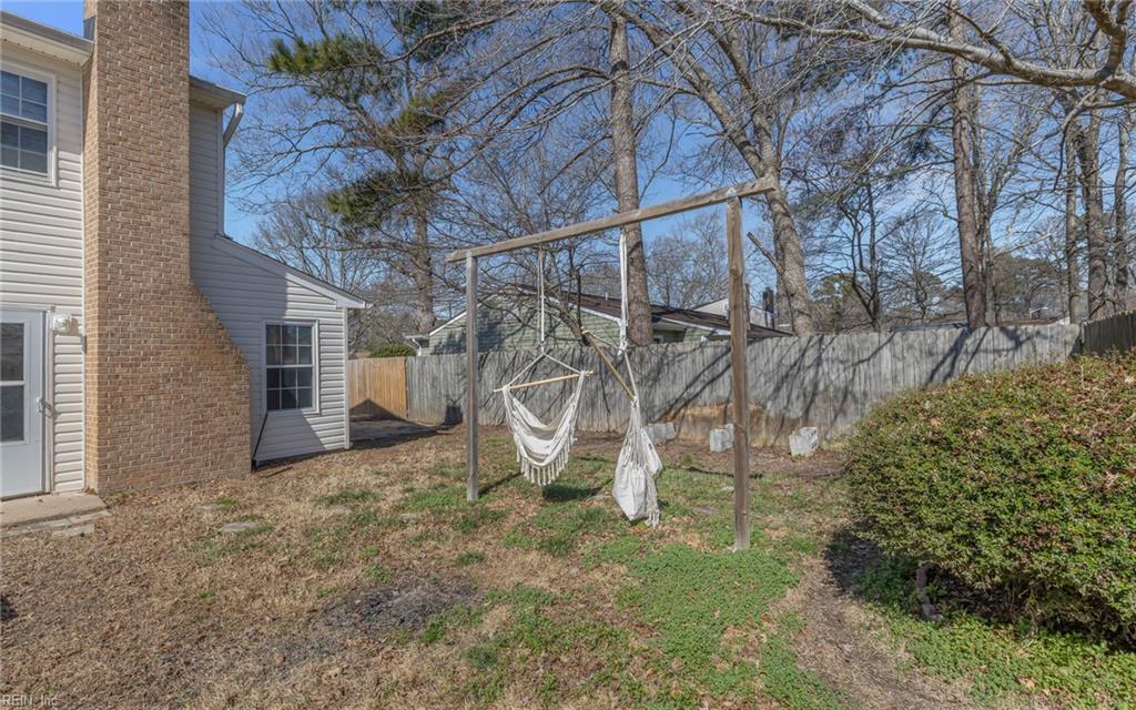 3332 King Richard CT