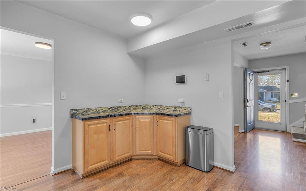 3332 King Richard CT