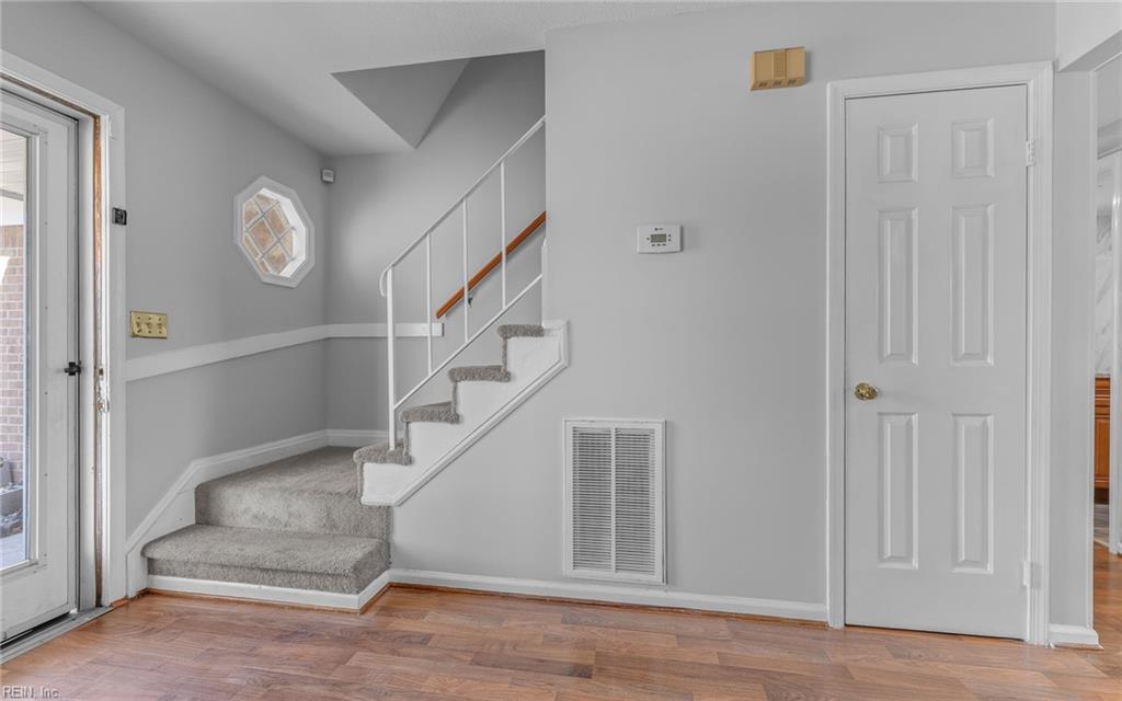 3332 King Richard CT