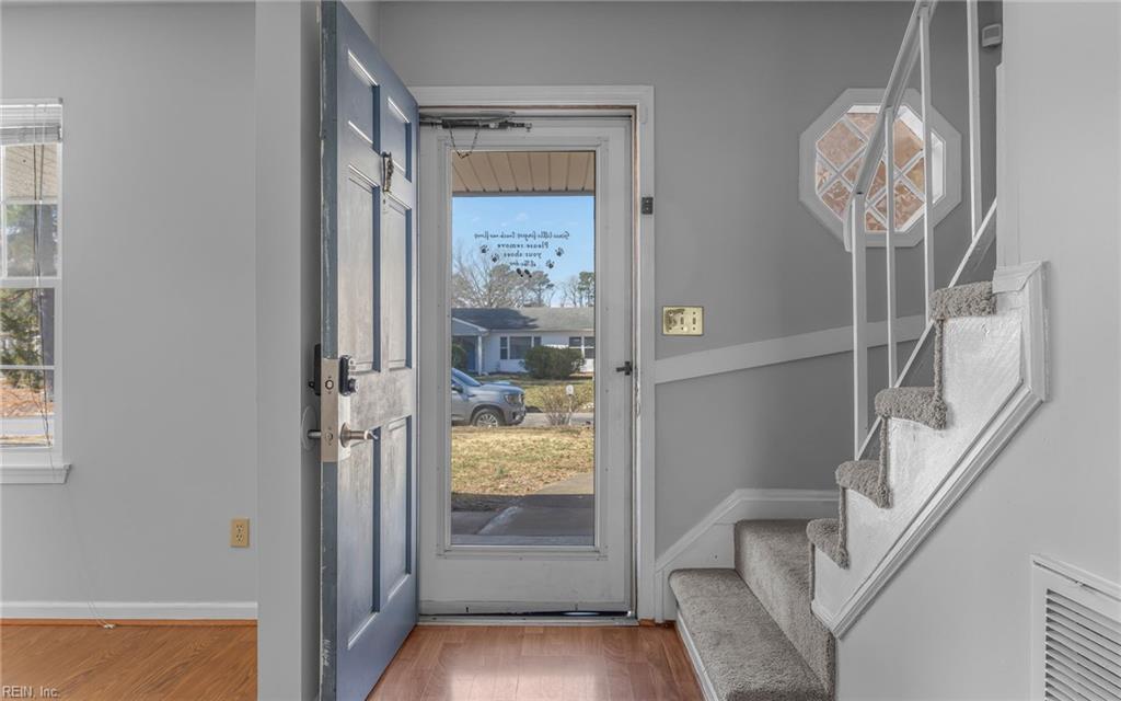 3332 King Richard CT