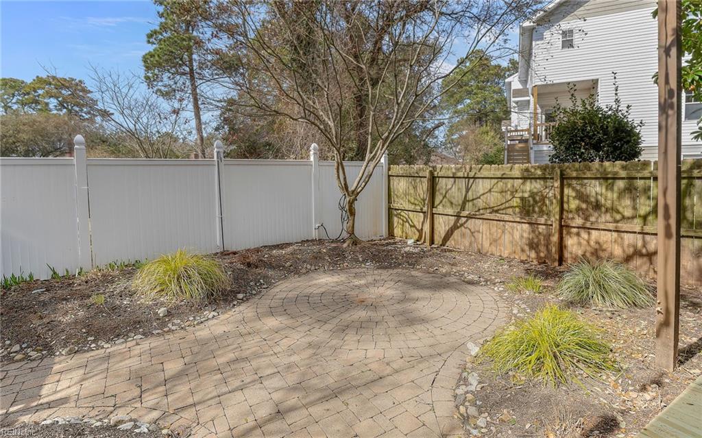 3734 Chesterfield AVE