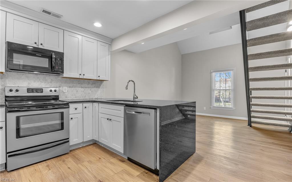 1206 Stockley GDNS 405