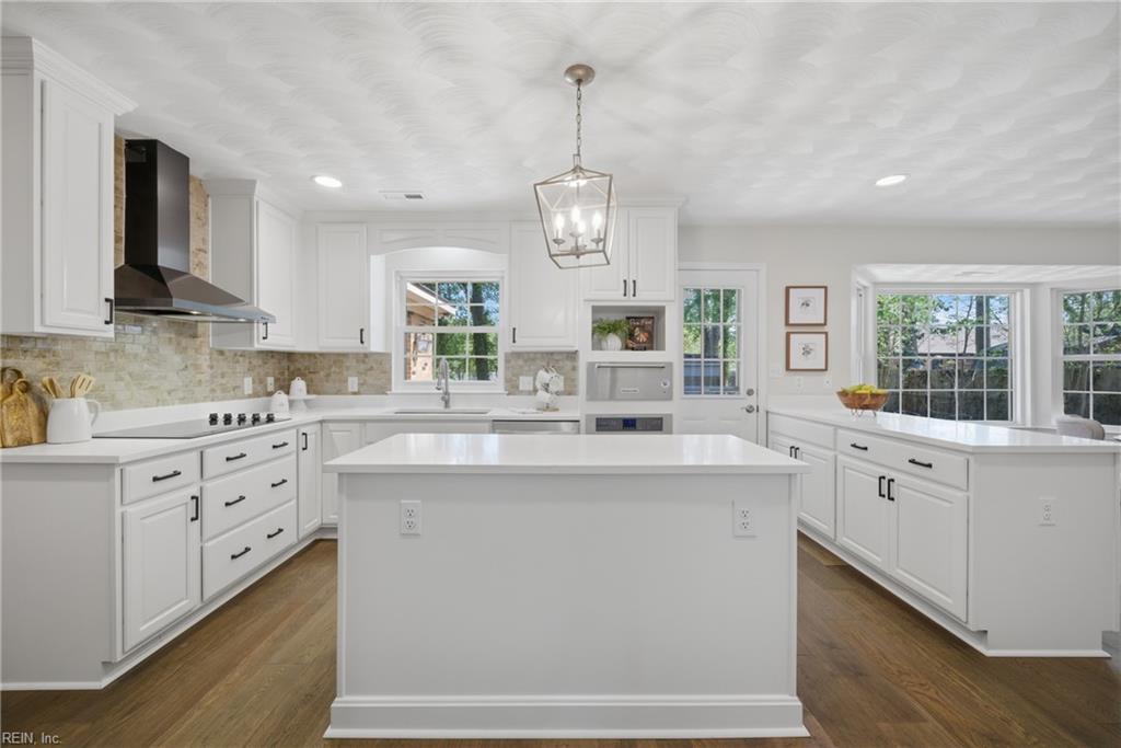4729 Little John RD