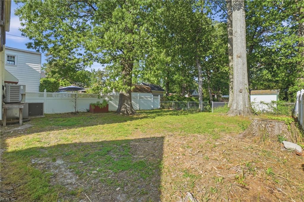 126 Cherokee RD