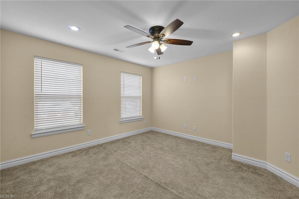 710 Beach RD