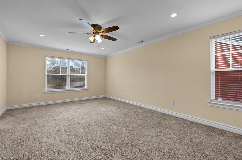 710 Beach RD