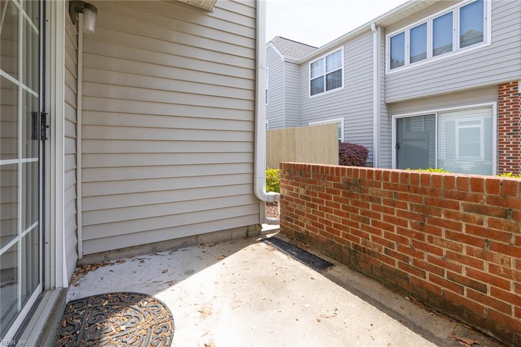 4910 Cypress Point CIR 102