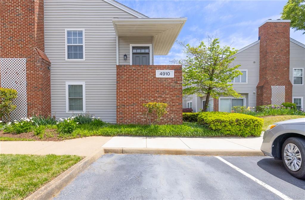 4910 Cypress Point CIR 102