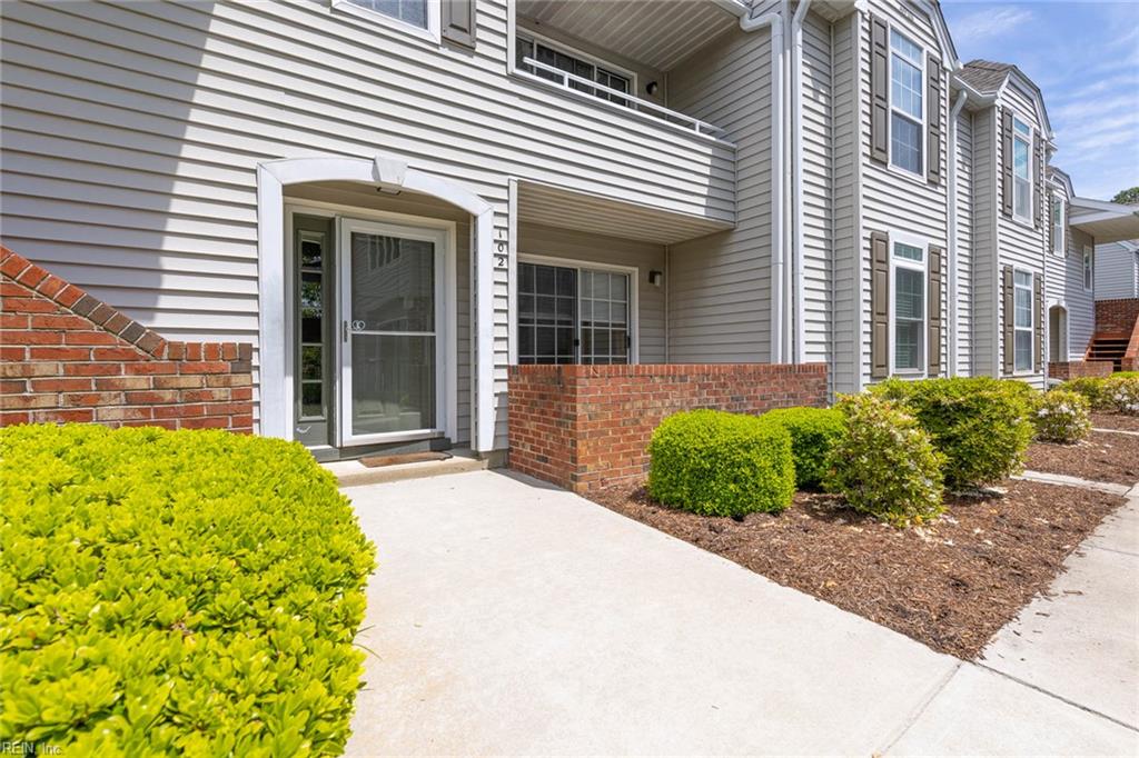 4910 Cypress Point CIR 102
