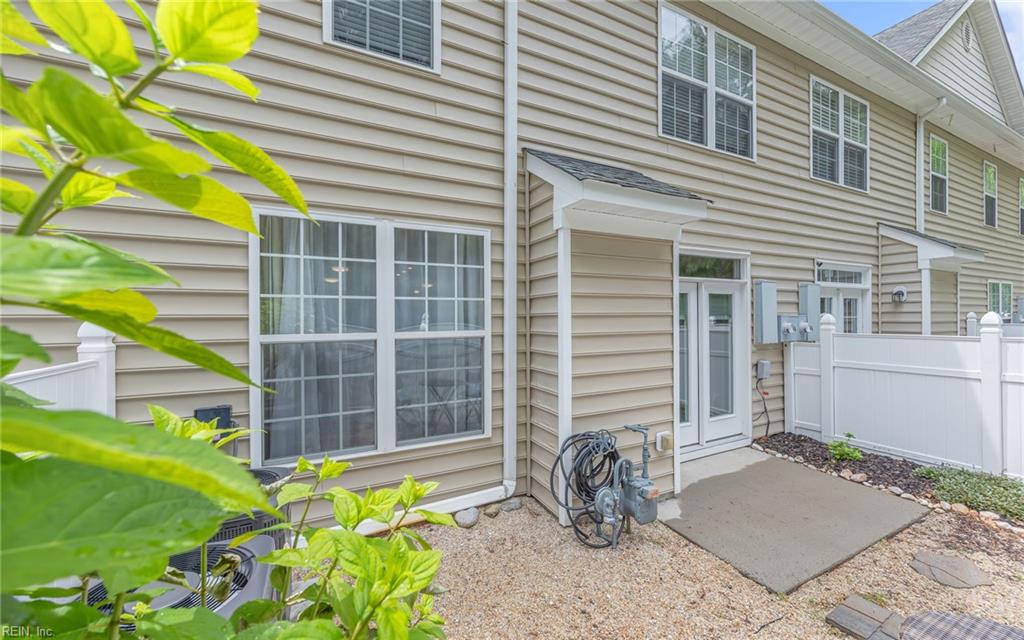 488 Fieldstone Glen WAY