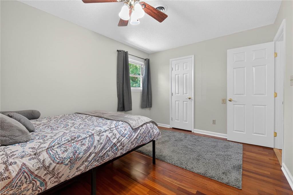 1117 Camelot CT
