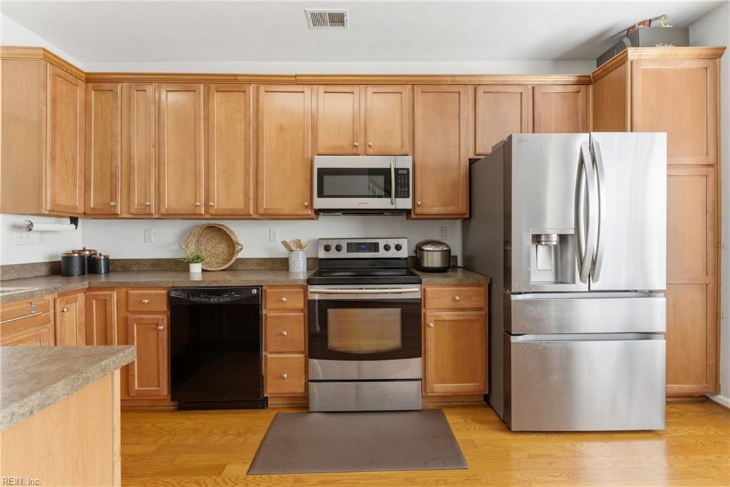 1712 Schooner Strait CT