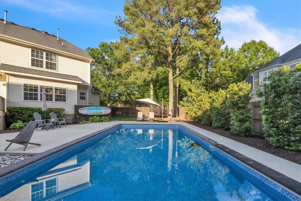 2313 McNelly LN