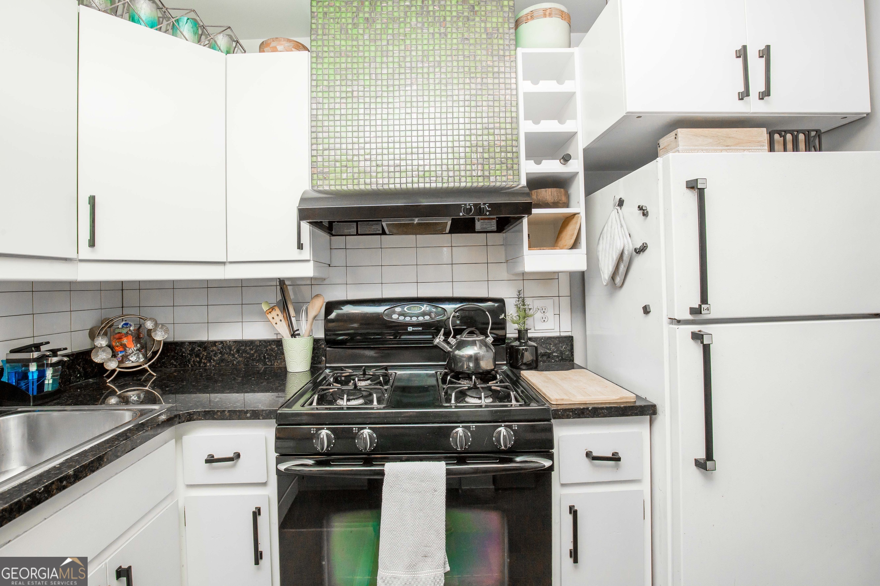 952 Myrtle Street NE # 2