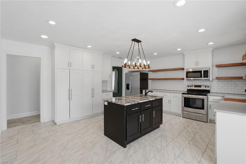 956 Calypso LN