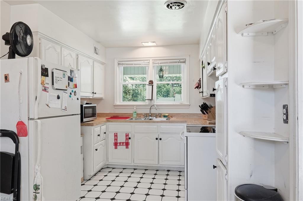 1213 Rittman RD