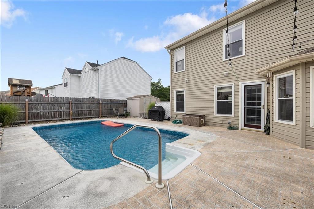 3112 Polk DR