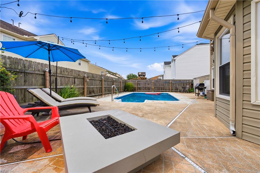 3112 Polk DR