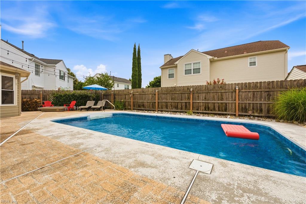 3112 Polk DR