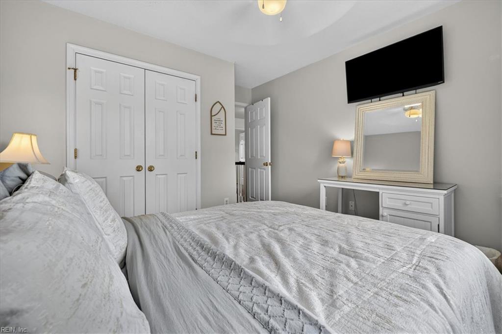 3112 Polk DR