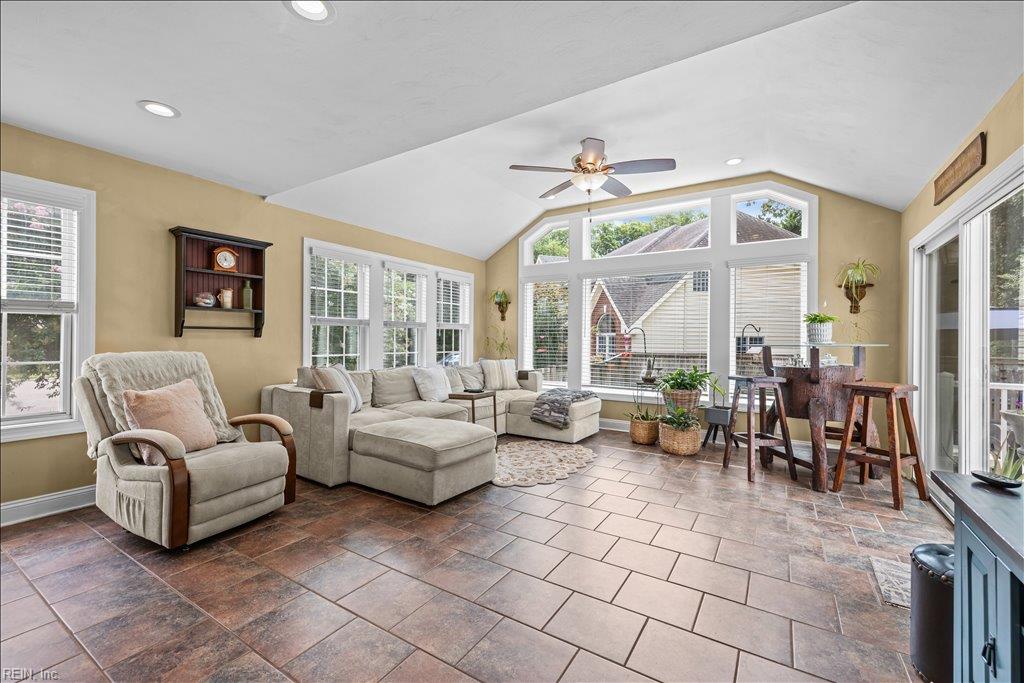 1309 Hawaiian Dr