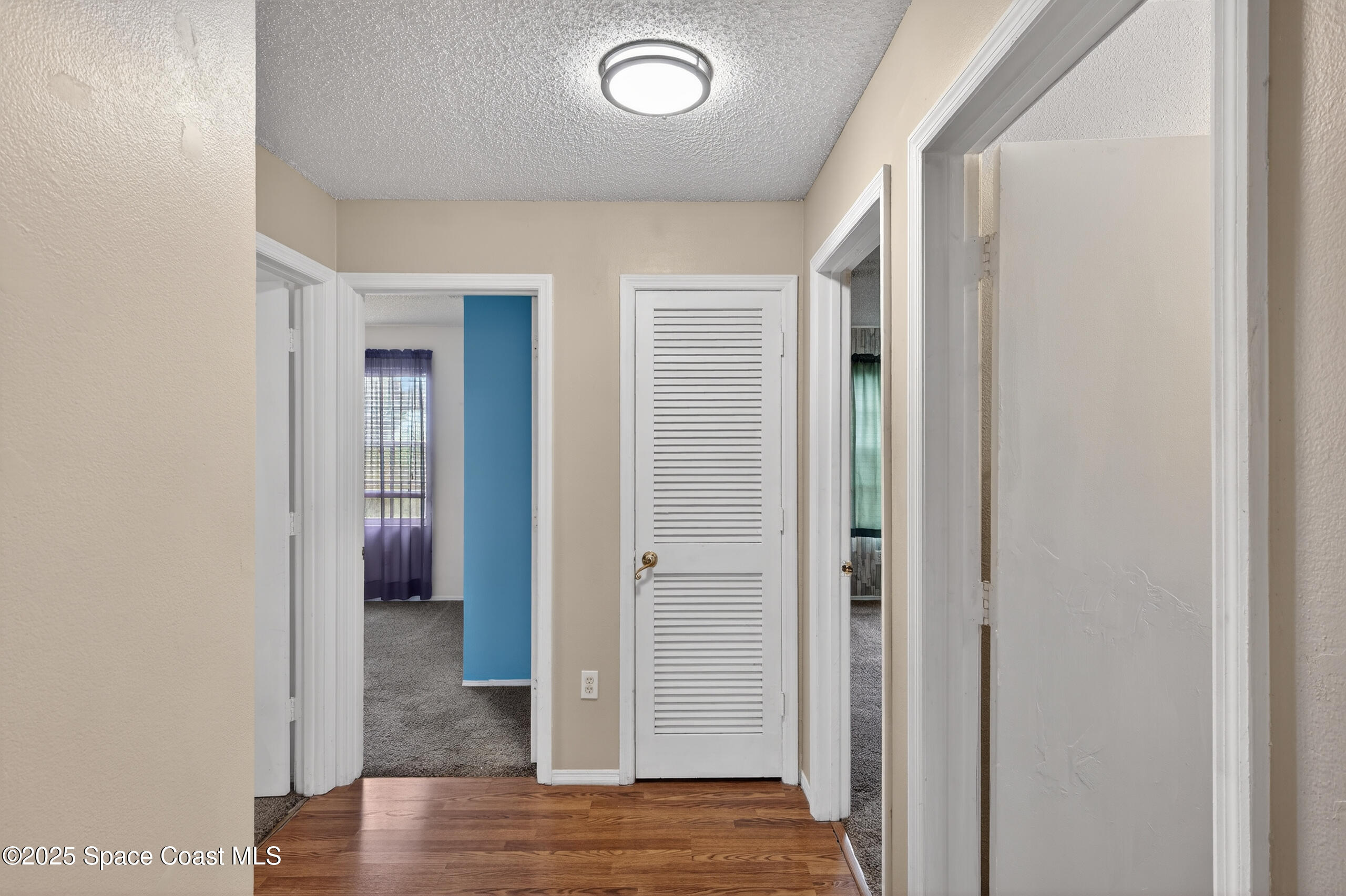 1924 Sugarberry Court NE