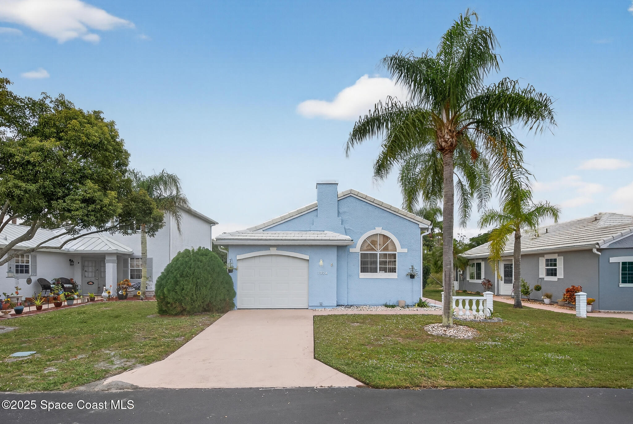 1924 Sugarberry Court NE