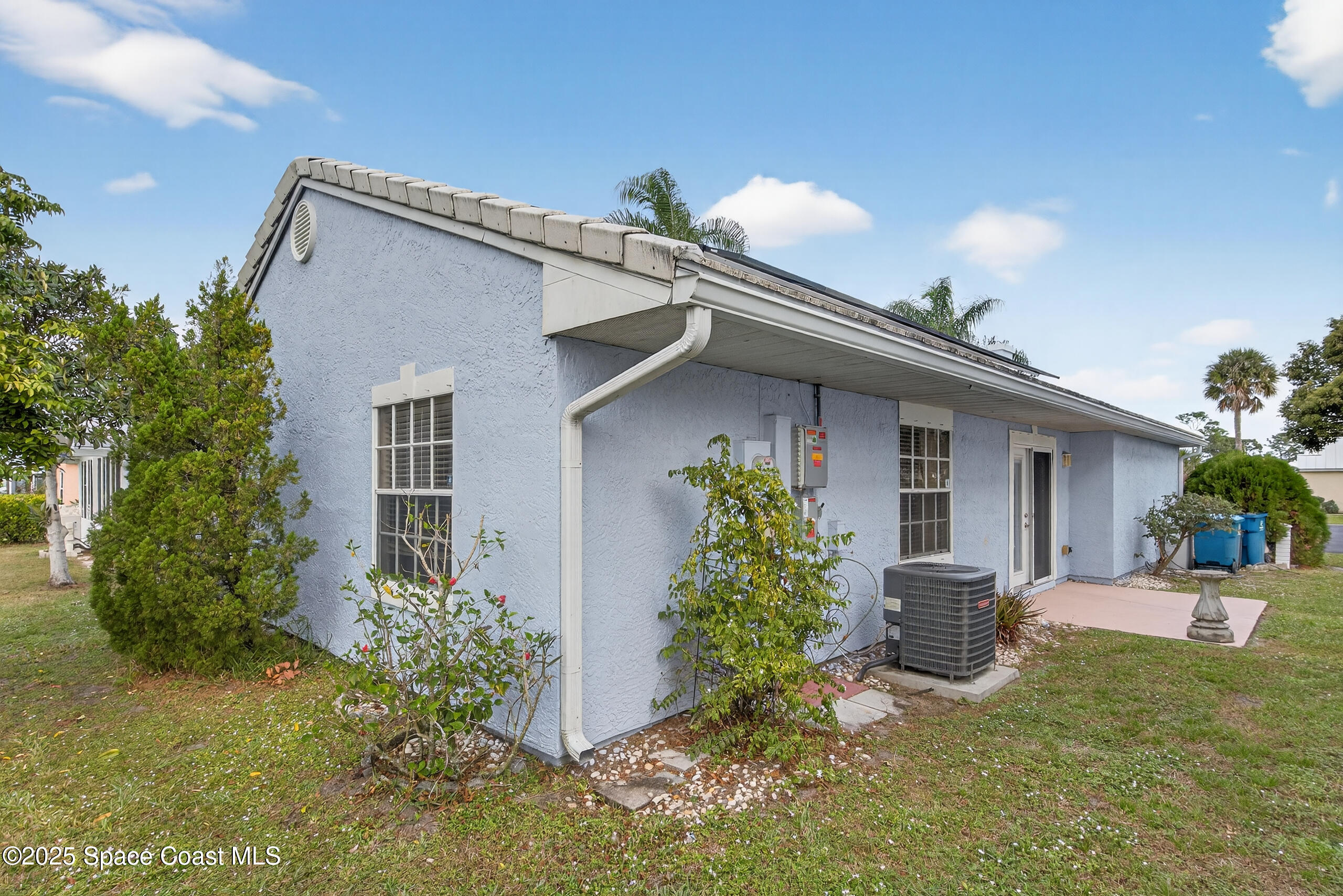 1924 Sugarberry Court NE