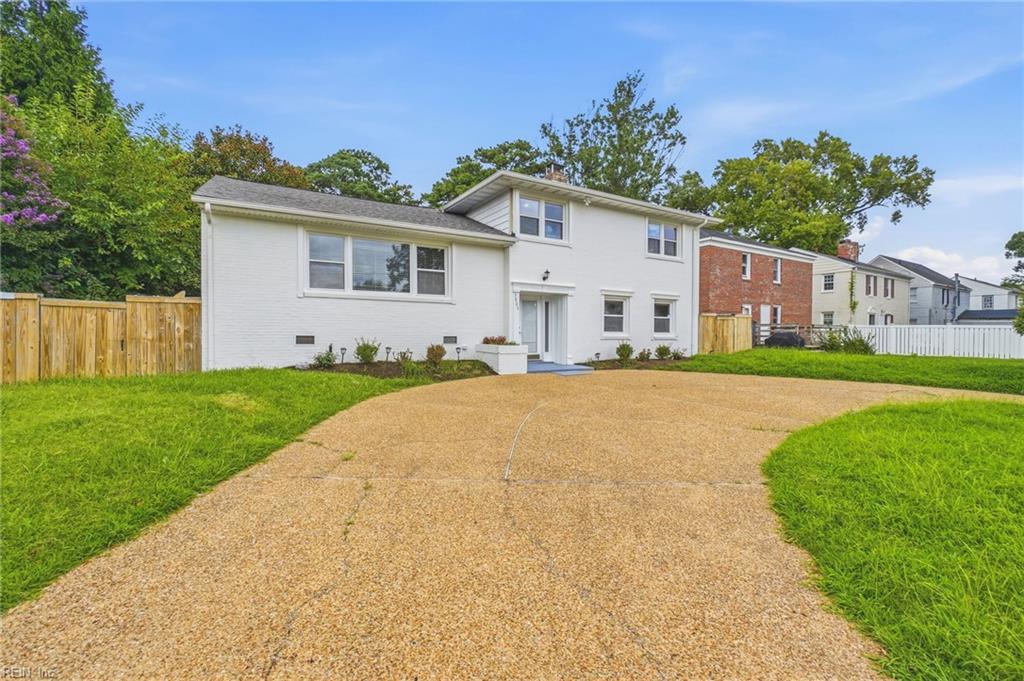 3805 Chesapeake AVE