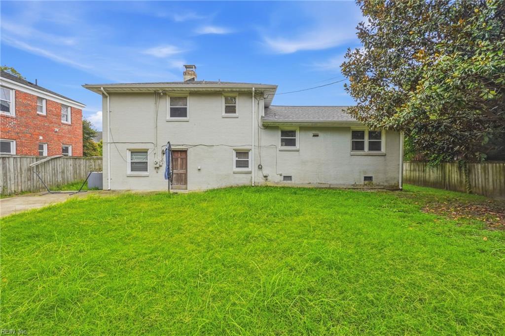 3805 Chesapeake AVE