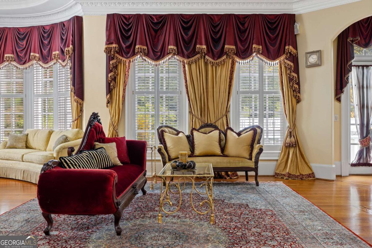 3687 Briarcliff Road NE