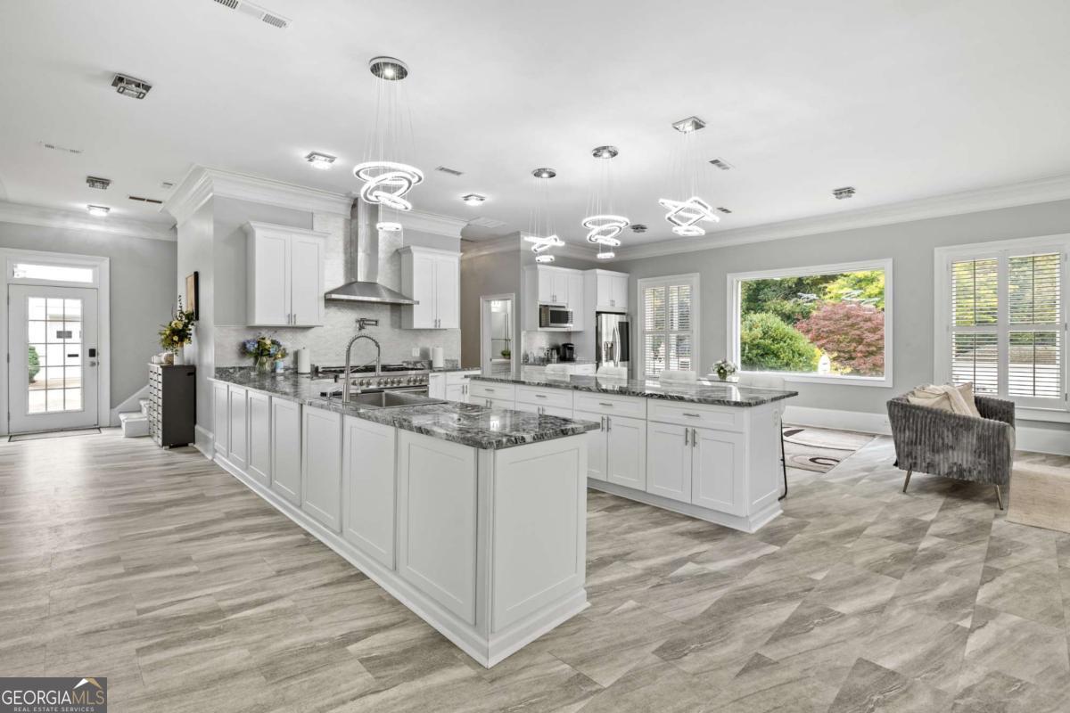 3687 Briarcliff Road NE