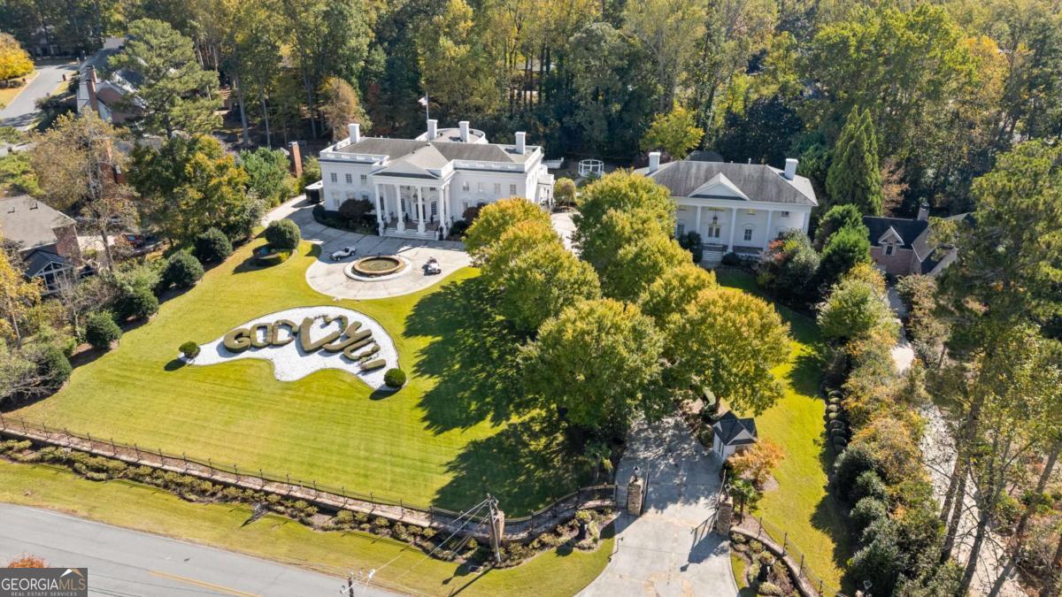 3687 Briarcliff Road NE