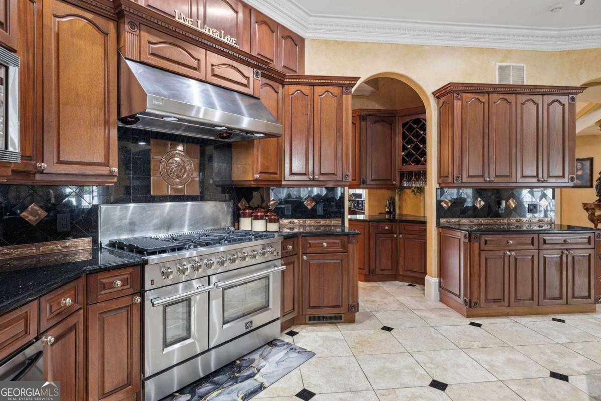 3687 Briarcliff Road NE