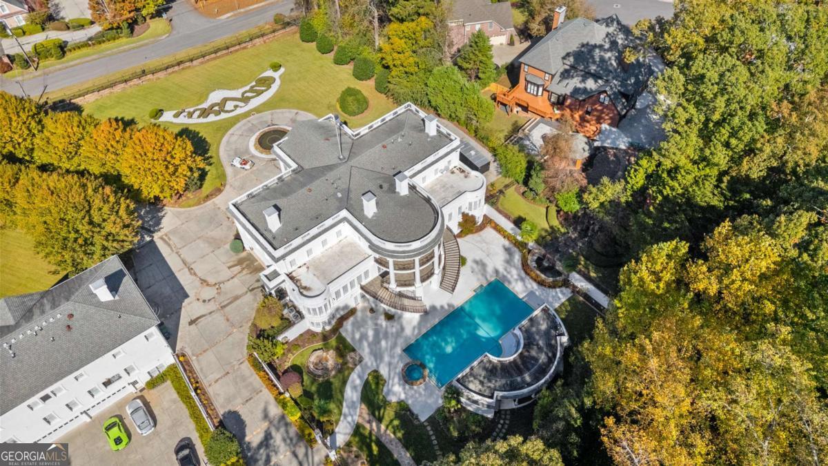 3687 Briarcliff Road NE