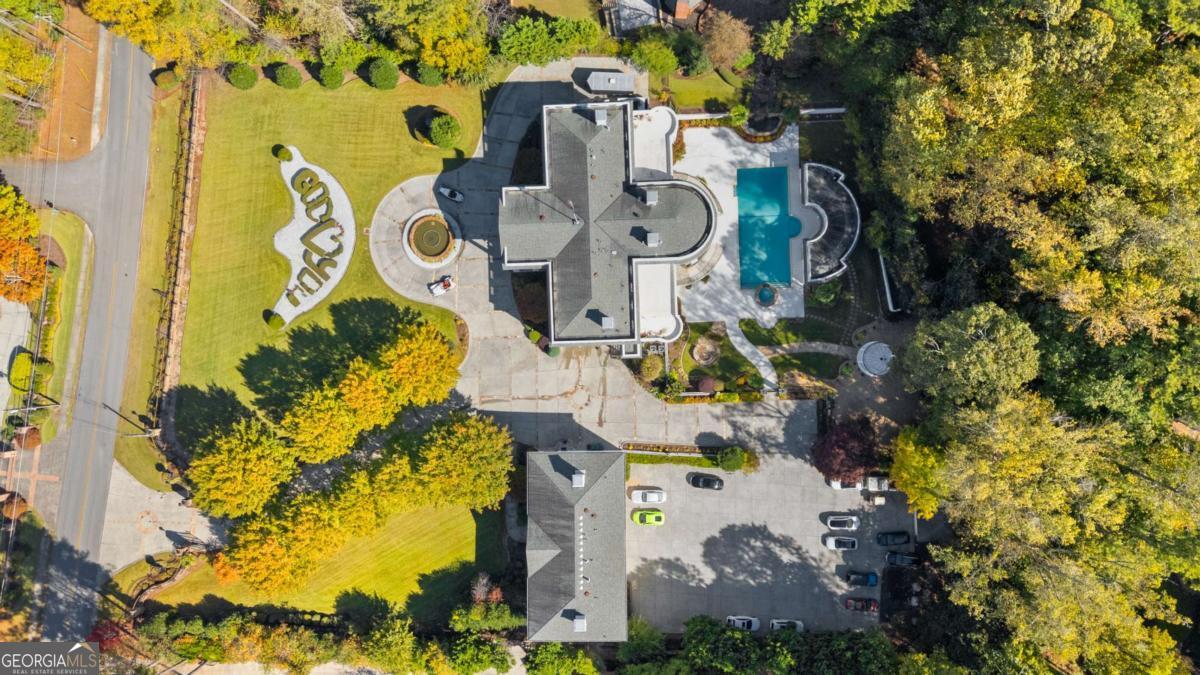 3687 Briarcliff Road NE