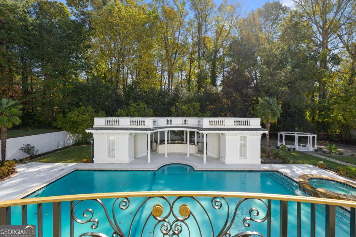 3687 Briarcliff Road NE