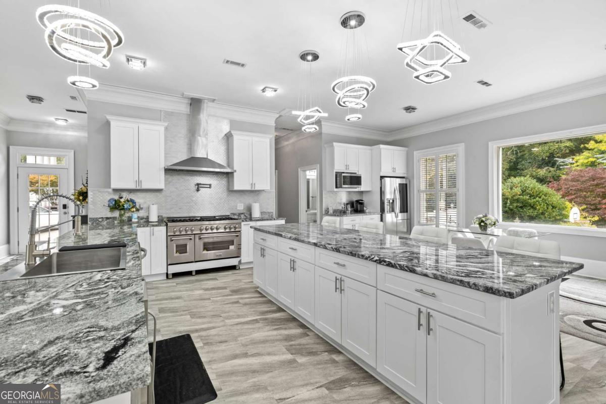 3687 Briarcliff Road NE