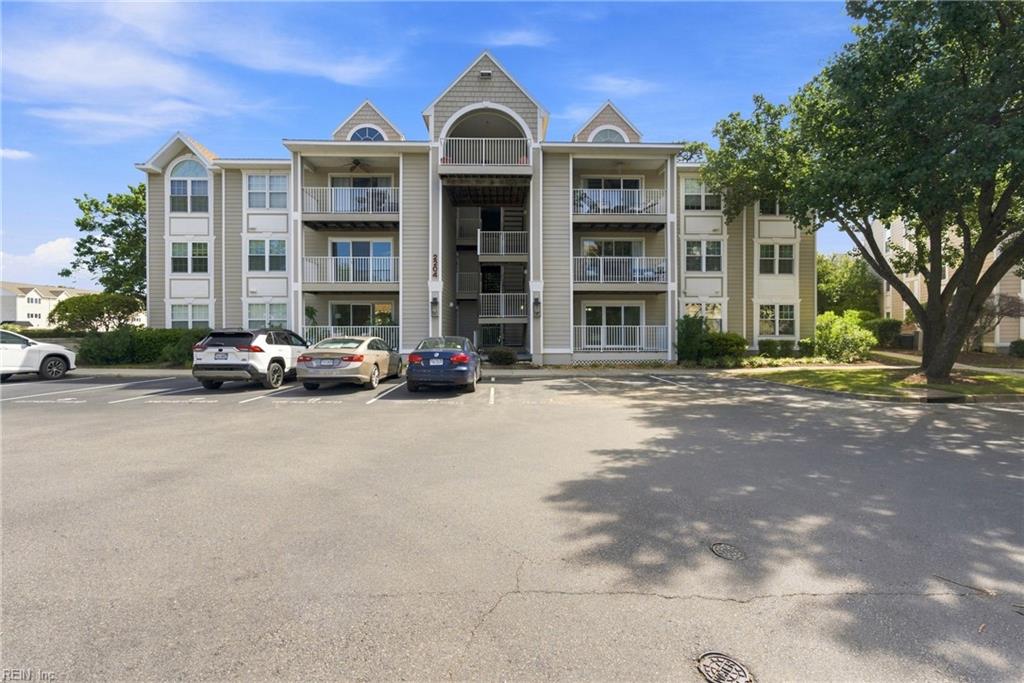 2204 Lesner CRES 101