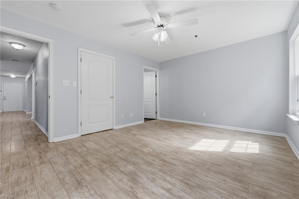 2204 Lesner CRES 101