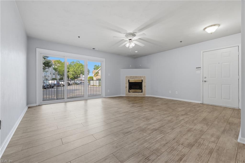 2204 Lesner CRES 101