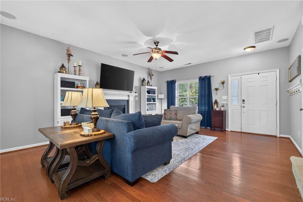 1217 Destiny WAY