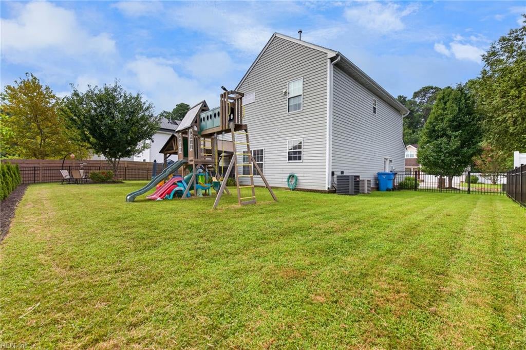 1217 Destiny WAY