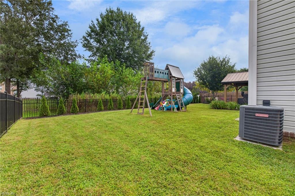 1217 Destiny WAY
