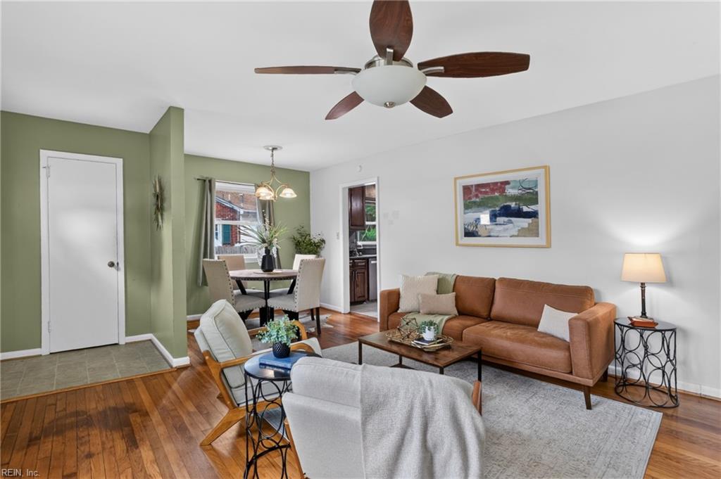130 Albany DR